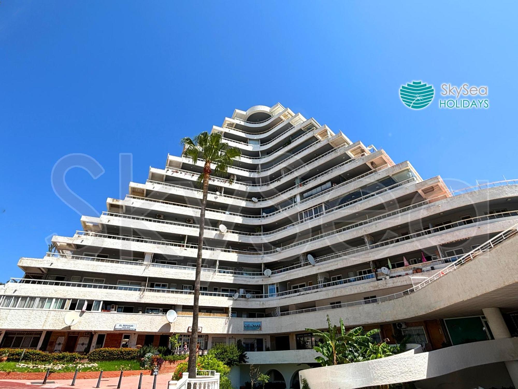 Skysea Benalmadena Puerto Marina Leilighet Eksteriør bilde